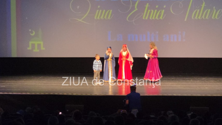 live text foto video sarbatoarea etniei tatare din romania marcata printr un spectacol festiv la constanta live text foto video sarbatoarea etniei tatare din romania marcata printr un spectacol festiv la constanta