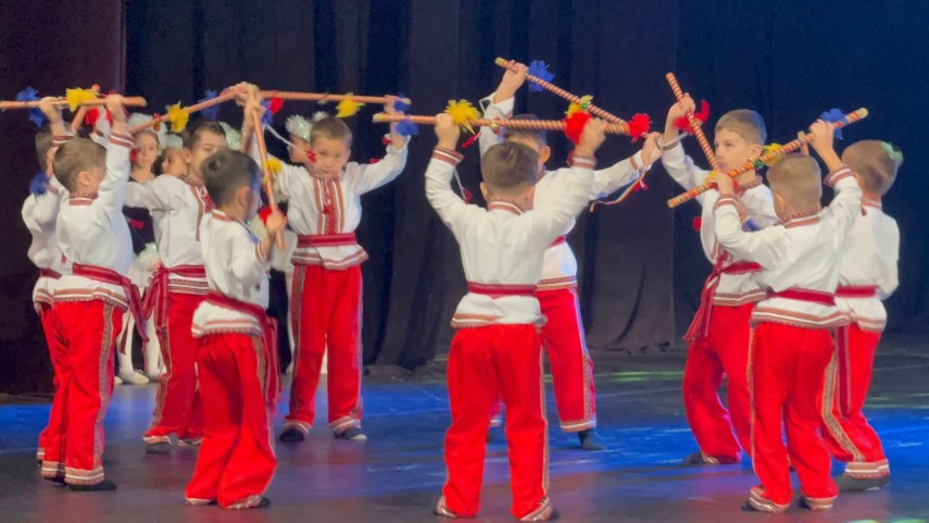 foto stiri constanta grupa violete de la gradinita florilor din cumpana pe podiumul competitiei blacksea foto stiri constanta grupa violete de la gradinita florilor din cumpana pe podiumul competitiei blacksea