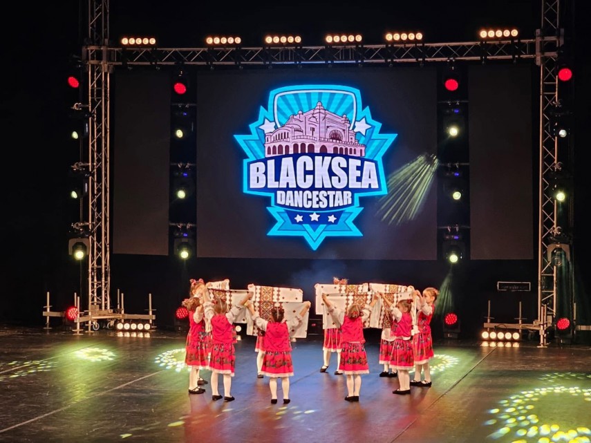 foto stiri constanta grupa violete de la gradinita florilor din cumpana pe podiumul competitiei blacksea foto stiri constanta grupa violete de la gradinita florilor din cumpana pe podiumul competitiei blacksea