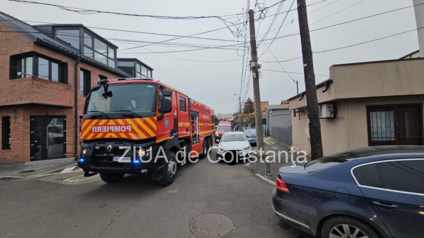 incendiu la o locuinta de pe strada ostrov din constanta pompierii intervin la fata locului 921061 incendiu la o locuinta de pe strada ostrov din constanta pompierii intervin la fata locului 921061