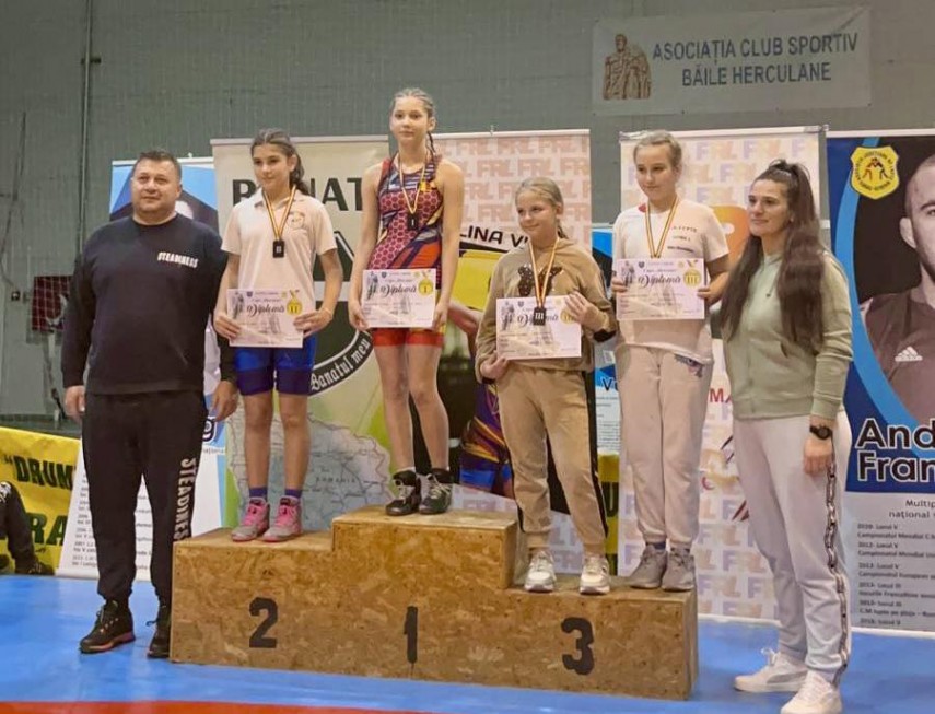 lupte aur argint si bronz pentru sportivele de la cs medgidia la cupa hercules baile herculane galerie lupte aur argint si bronz pentru sportivele de la cs medgidia la cupa hercules baile herculane galerie