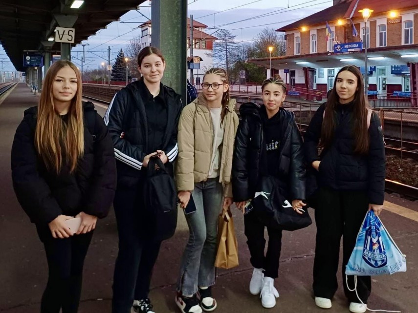 lupte aur argint si bronz pentru sportivele de la cs medgidia la cupa hercules baile herculane galerie lupte aur argint si bronz pentru sportivele de la cs medgidia la cupa hercules baile herculane galerie