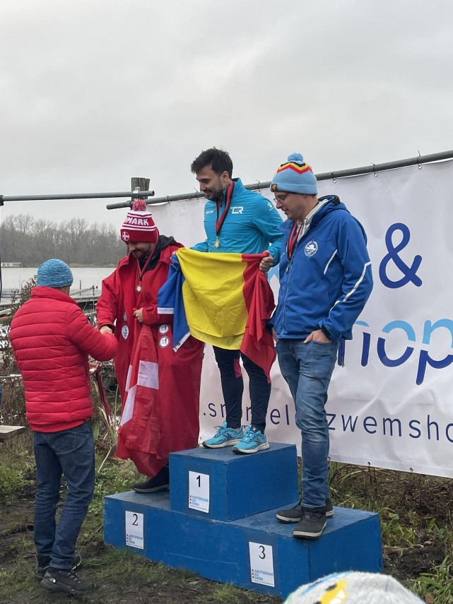 inot in ape inghetate cristian tranulea din constanta opt medalii de aur in primele doua etape ale cupei inot in ape inghetate cristian tranulea din constanta opt medalii de aur in primele doua etape ale cupei