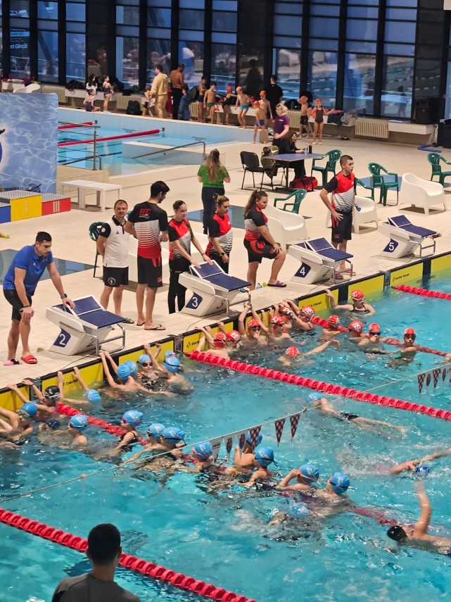 natatie la doar 12 ani amalia lupea a doborat doua recorduri nationale constanta rezultate de top la natatie la doar 12 ani amalia lupea a doborat doua recorduri nationale constanta rezultate de top la