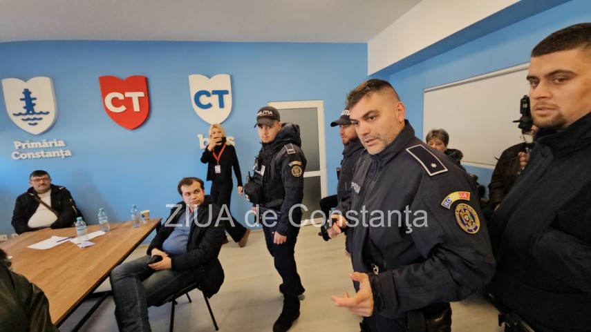protest ct bus constanta politistii si jandarmii sunt prezenti la fata locului 921325 protest ct bus constanta politistii si jandarmii sunt prezenti la fata locului 921325