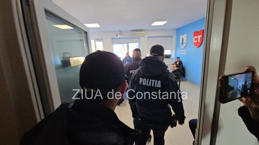 protest ct bus constanta politistii si jandarmii sunt prezenti la fata locului 921325 protest ct bus constanta politistii si jandarmii sunt prezenti la fata locului 921325