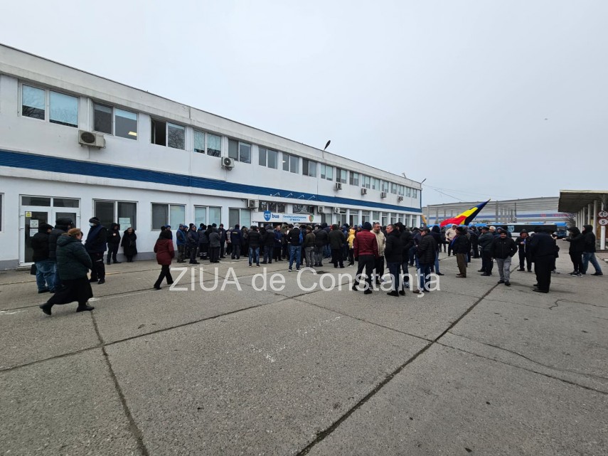 protest spontan la ct bus constanta soferii anunta ca nu ies pe traseu 921251 protest spontan la ct bus constanta soferii anunta ca nu ies pe traseu 921251