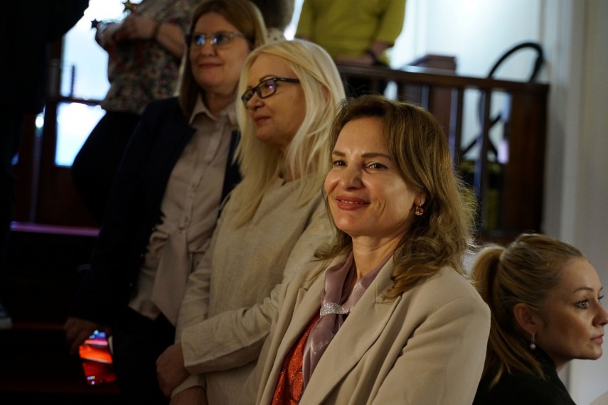 foto curtea de conturi lanseaza proiectul raftul de lectura dedicat promovarii lecturii si culturii organizationale foto curtea de conturi lanseaza proiectul raftul de lectura dedicat promovarii lecturii si culturii organizationale