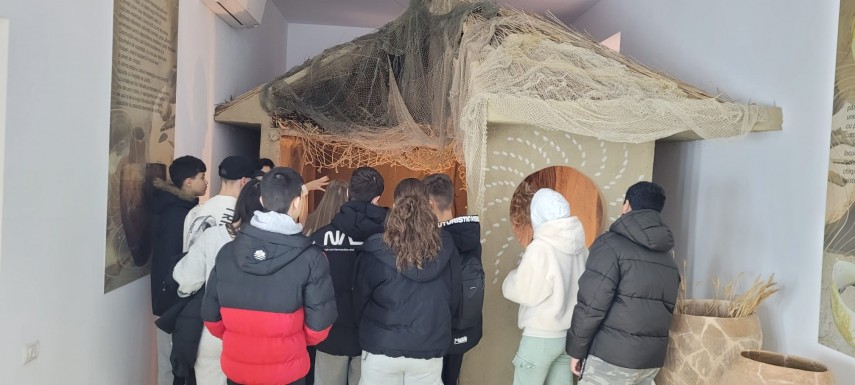 foto mina constanta elevii liceului tehnologic axiopolis din cernavoda in vizita educativa la muzeul foto mina constanta elevii liceului tehnologic axiopolis din cernavoda in vizita educativa la muzeul
