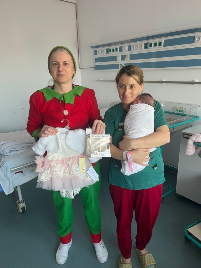 craciun cu suflet pentru cei mai mici pacienti asociatia suflete deschise si arimex comexim 2000 srl craciun cu suflet pentru cei mai mici pacienti asociatia suflete deschise si arimex comexim 2000 srl