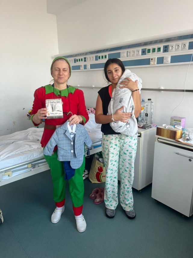 craciun cu suflet pentru cei mai mici pacienti asociatia suflete deschise si arimex comexim 2000 srl craciun cu suflet pentru cei mai mici pacienti asociatia suflete deschise si arimex comexim 2000 srl