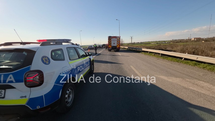 accident rutier la iesire de pe autostrada a4 spre valu lui traian judetul constnata 922825 accident rutier la iesire de pe autostrada a4 spre valu lui traian judetul constnata 922825