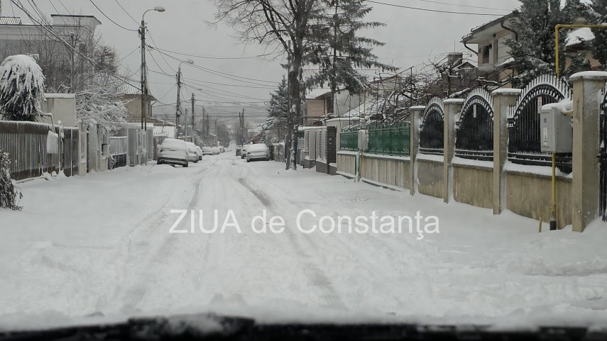 foto video mai multe strazi si bulevarde din constanta inca acoperite de zapada 923665 foto video mai multe strazi si bulevarde din constanta inca acoperite de zapada 923665