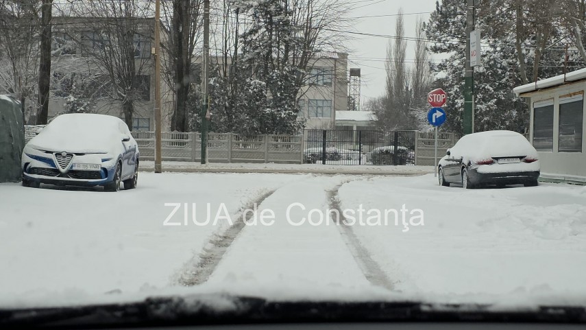 foto video mai multe strazi si bulevarde din constanta inca acoperite de zapada 923665 foto video mai multe strazi si bulevarde din constanta inca acoperite de zapada 923665