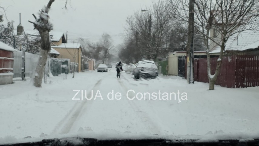foto video mai multe strazi si bulevarde din constanta inca acoperite de zapada 923665 foto video mai multe strazi si bulevarde din constanta inca acoperite de zapada 923665