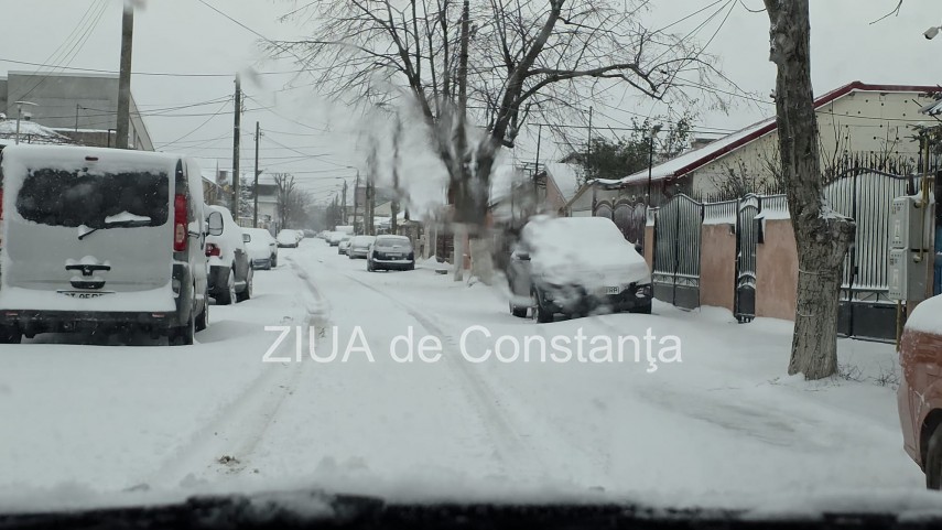 foto video mai multe strazi si bulevarde din constanta inca acoperite de zapada 923665 foto video mai multe strazi si bulevarde din constanta inca acoperite de zapada 923665