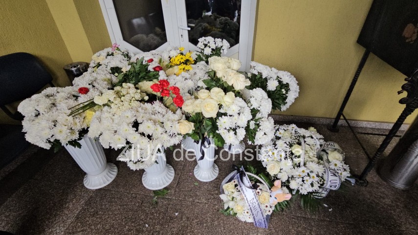 foto video denis gabriel baietelul decedat dupa ce a suferit complicatii in urma unei interventii la foto video denis gabriel baietelul decedat dupa ce a suferit complicatii in urma unei interventii la