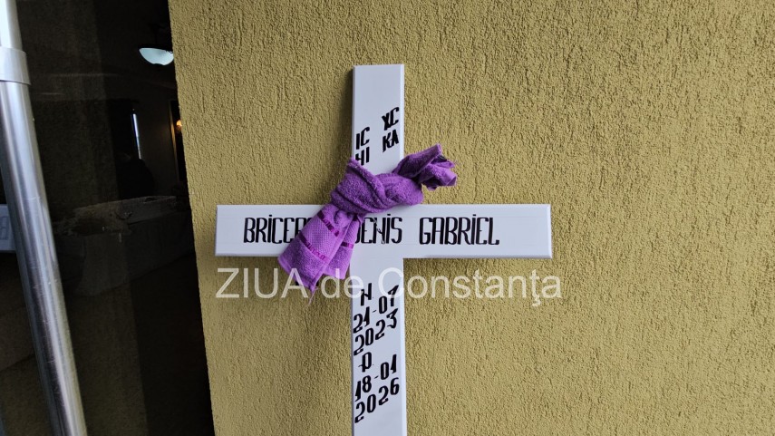 foto video denis gabriel baietelul decedat dupa ce a suferit complicatii in urma unei interventii la foto video denis gabriel baietelul decedat dupa ce a suferit complicatii in urma unei interventii la