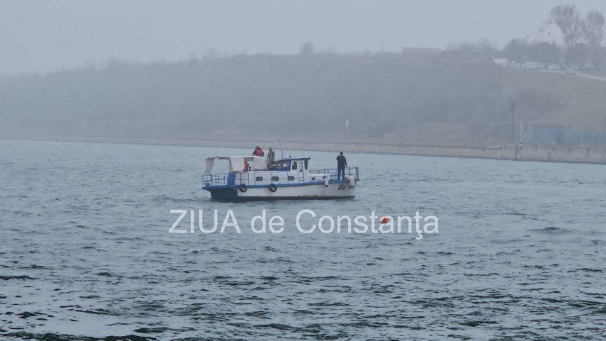 foto video o persoana s ar fi aruncat de pe podul de la agigea judetul constanta 925094 foto video o persoana s ar fi aruncat de pe podul de la agigea judetul constanta 925094