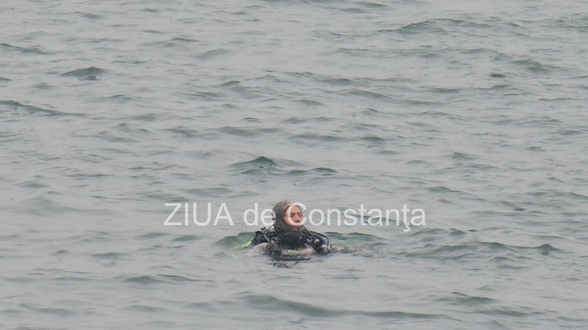 foto video o persoana s ar fi aruncat de pe podul de la agigea judetul constanta 925094 foto video o persoana s ar fi aruncat de pe podul de la agigea judetul constanta 925094