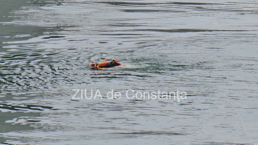 cautarile fetei care ar fi cazut de pe podul de la agigea in canalul dunare marea neagra reluate de salvatorii cautarile fetei care ar fi cazut de pe podul de la agigea in canalul dunare marea neagra reluate de salvatorii