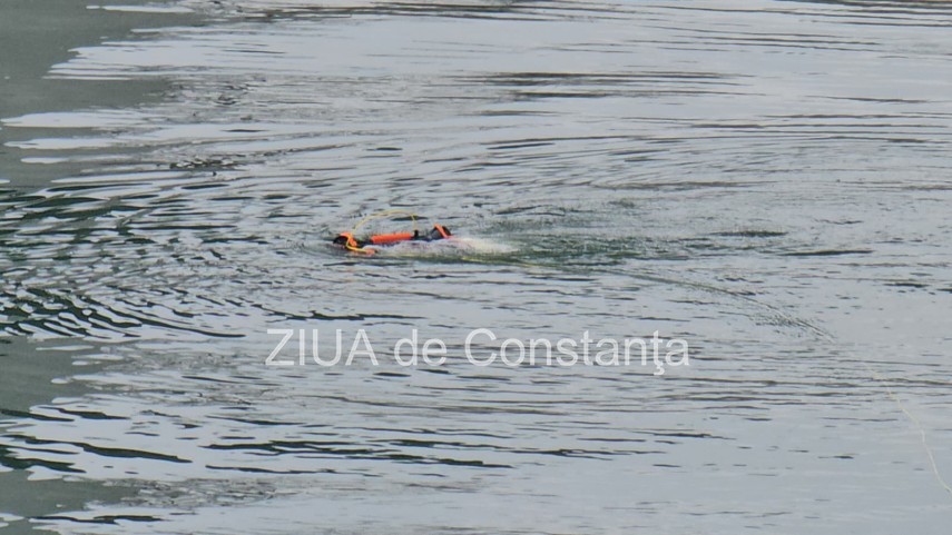 cautarile fetei care ar fi cazut de pe podul de la agigea in canalul dunare marea neagra reluate de salvatorii cautarile fetei care ar fi cazut de pe podul de la agigea in canalul dunare marea neagra reluate de salvatorii