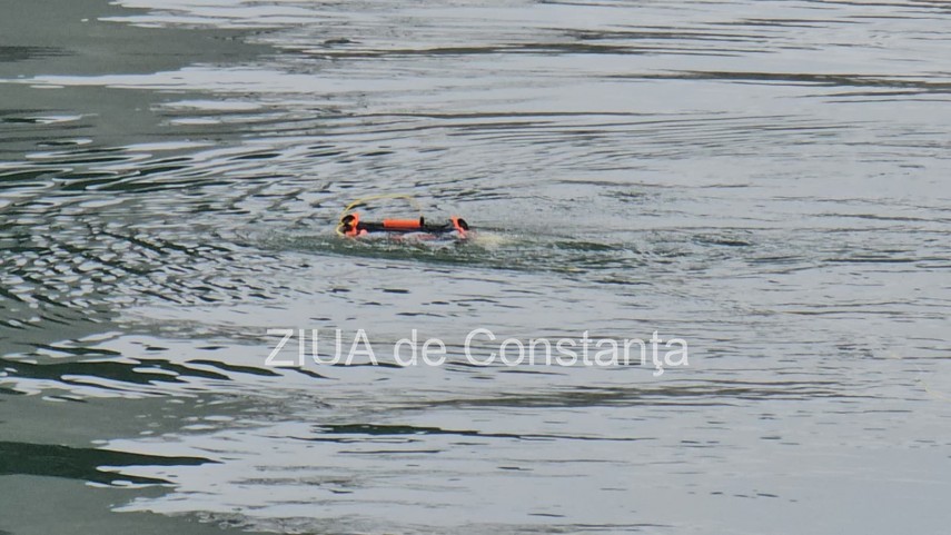 cautarile fetei care ar fi cazut de pe podul de la agigea in canalul dunare marea neagra reluate de salvatorii cautarile fetei care ar fi cazut de pe podul de la agigea in canalul dunare marea neagra reluate de salvatorii
