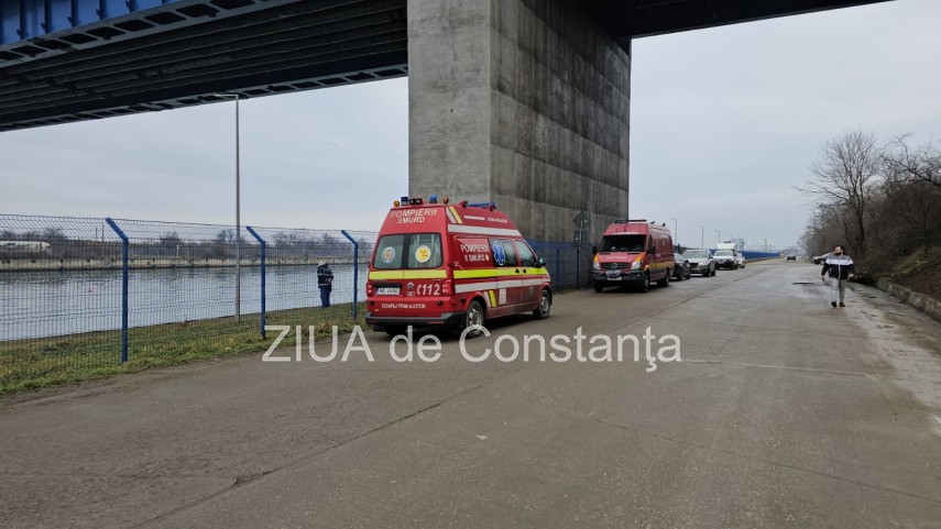 cautarile fetei care ar fi cazut de pe podul de la agigea in canalul dunare marea neagra reluate de salvatorii cautarile fetei care ar fi cazut de pe podul de la agigea in canalul dunare marea neagra reluate de salvatorii