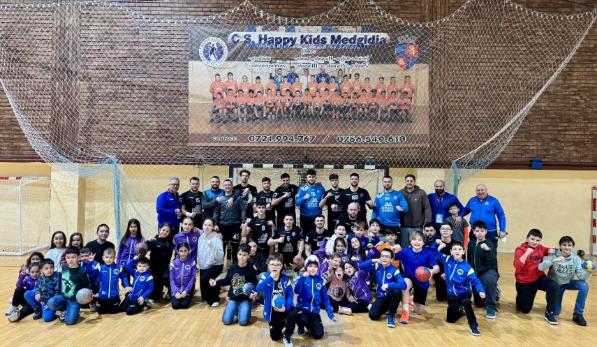 handbal cs medgidia al doilea succes din acest an victorie frumoasa in fata suporterilor galerie foto handbal cs medgidia al doilea succes din acest an victorie frumoasa in fata suporterilor galerie foto