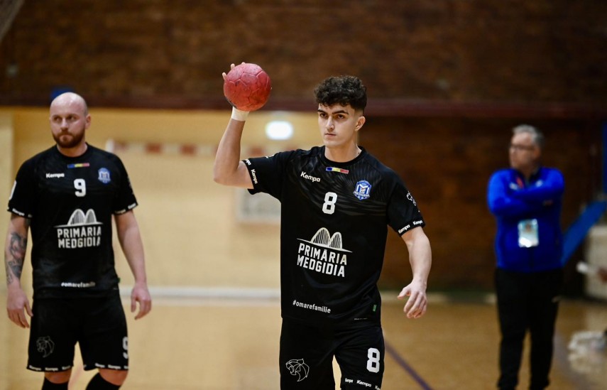 handbal cs medgidia al doilea succes din acest an victorie frumoasa in fata suporterilor galerie foto handbal cs medgidia al doilea succes din acest an victorie frumoasa in fata suporterilor galerie foto