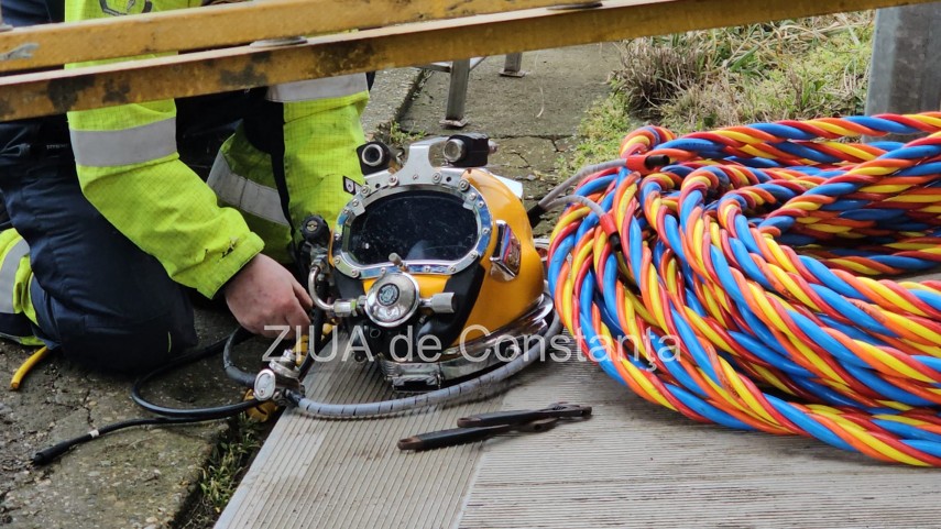 foto video cautarile fetei care ar fi cazut de pe podul de la agigea in canalul dunare marea neagra reluate foto video cautarile fetei care ar fi cazut de pe podul de la agigea in canalul dunare marea neagra reluate