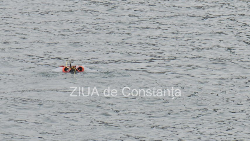 foto video cautarile fetei care ar fi cazut de pe podul de la agigea in canalul dunare marea neagra reluate foto video cautarile fetei care ar fi cazut de pe podul de la agigea in canalul dunare marea neagra reluate