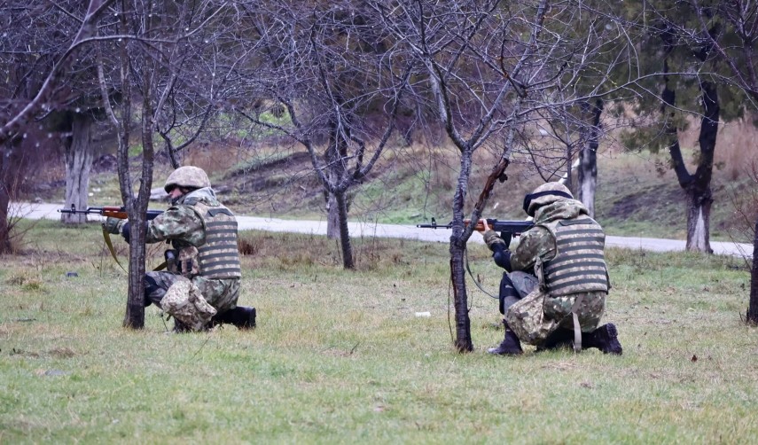 militarii batalionului 348 aparare antiaeriana dobrogea instruiti in acordarea primului ajutor camarazilor militarii batalionului 348 aparare antiaeriana dobrogea instruiti in acordarea primului ajutor camarazilor