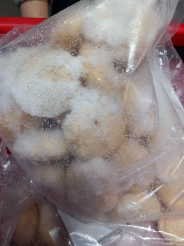 foto de la alimente alterate la jucarii periculoase ce au descoperit comisarii anpc in urma controalelor foto de la alimente alterate la jucarii periculoase ce au descoperit comisarii anpc in urma controalelor