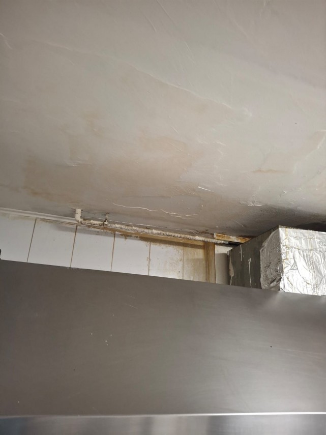 foto de la alimente alterate la jucarii periculoase ce au descoperit comisarii anpc in urma controalelor foto de la alimente alterate la jucarii periculoase ce au descoperit comisarii anpc in urma controalelor