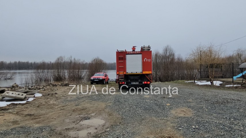 foto video oficial de la ipj constanta despre barbatul cautat in dunare la topalu 929648 foto video oficial de la ipj constanta despre barbatul cautat in dunare la topalu 929648