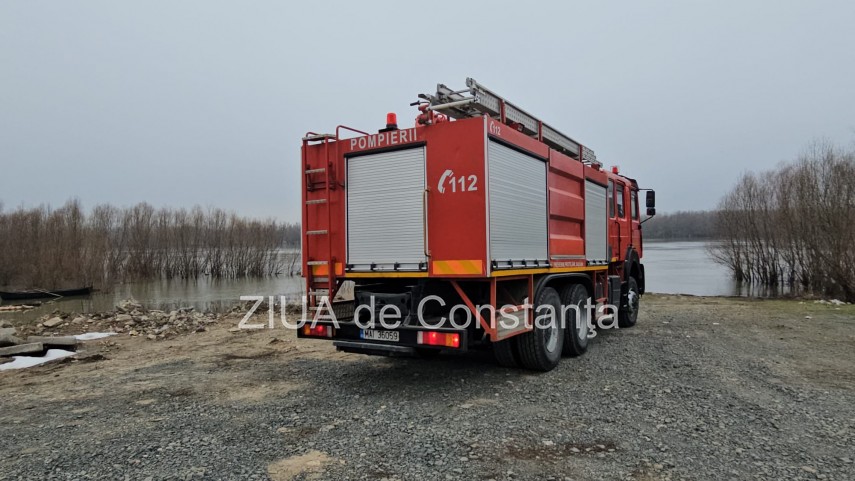 foto video oficial de la ipj constanta despre barbatul cautat in dunare la topalu 929648 foto video oficial de la ipj constanta despre barbatul cautat in dunare la topalu 929648