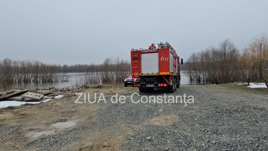 foto video oficial de la ipj constanta despre barbatul cautat in dunare la topalu 929648 foto video oficial de la ipj constanta despre barbatul cautat in dunare la topalu 929648