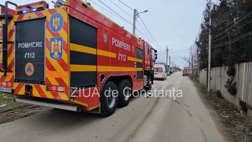 stiri constanta azi foto video alerta de incendiu la o locuinta din lazu intervin mai multe echipaje