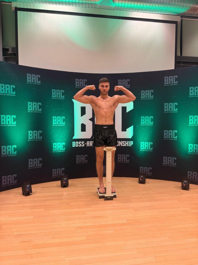 alex filip team si csm constanta sunni mustafa a reusit ko ul serii in gala profesionista boss art championship alex filip team si csm constanta sunni mustafa a reusit ko ul serii in gala profesionista boss art championship