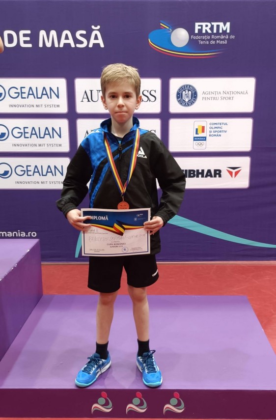 tenis de masa mici sportivi de la lps nicolae rotaru constanta pe podium la cupa romaniei galerie foto tenis de masa mici sportivi de la lps nicolae rotaru constanta pe podium la cupa romaniei galerie foto