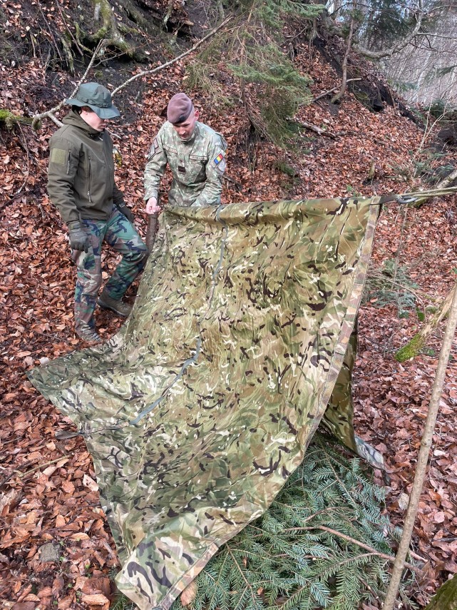 foto militarii din dobrogea si republica moldova se antreneaza in muntii brasovului 928121 foto militarii din dobrogea si republica moldova se antreneaza in muntii brasovului 928121