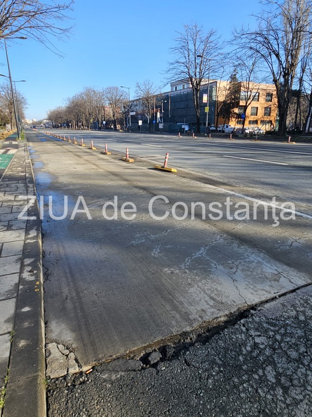 degradari aparute pe banda dedicata transportului in comun pe bulevardul alexandru lapusneanu din constanta degradari aparute pe banda dedicata transportului in comun pe bulevardul alexandru lapusneanu din constanta