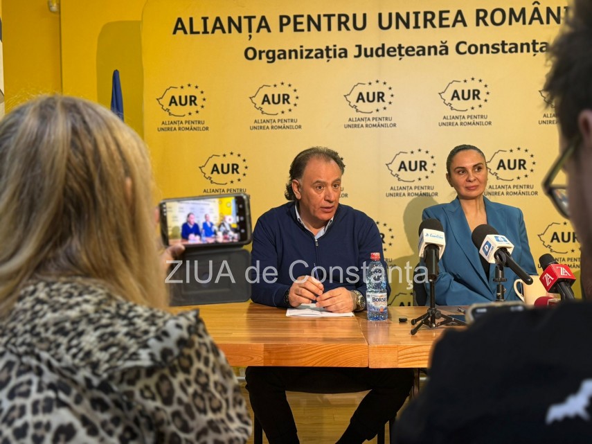 Depitatul AUR Mohammad Murad și coordonatorul regional Alexandra Păcuraru