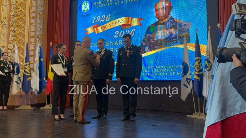 live text directia hidrografica maritima marcheaza 100 de ani de activitate printr o ceremonie militara live text directia hidrografica maritima marcheaza 100 de ani de activitate printr o ceremonie militara