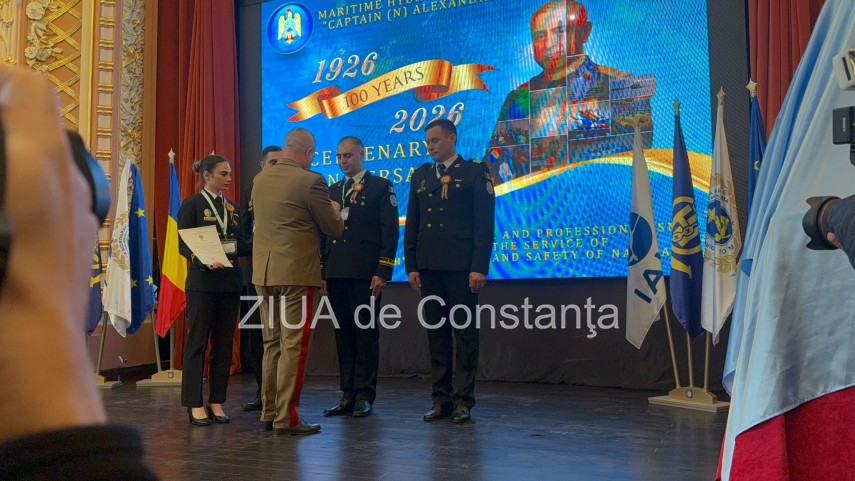 live text directia hidrografica maritima marcheaza 100 de ani de activitate printr o ceremonie militara live text directia hidrografica maritima marcheaza 100 de ani de activitate printr o ceremonie militara