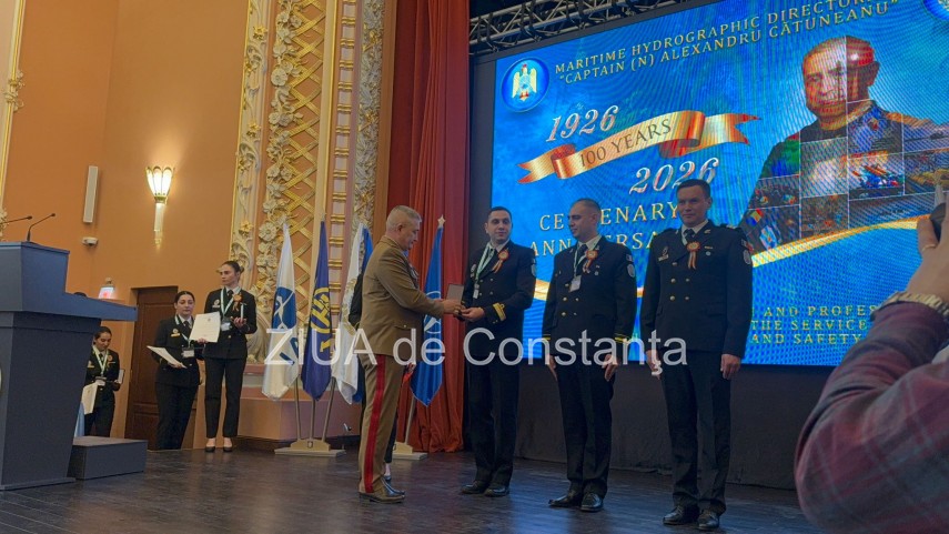 live text directia hidrografica maritima marcheaza 100 de ani de activitate printr o ceremonie militara live text directia hidrografica maritima marcheaza 100 de ani de activitate printr o ceremonie militara