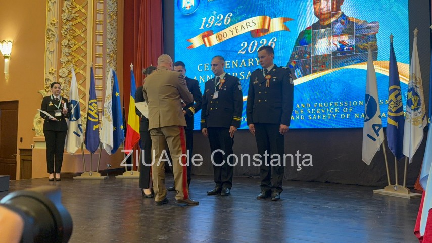 live text directia hidrografica maritima marcheaza 100 de ani de activitate printr o ceremonie militara live text directia hidrografica maritima marcheaza 100 de ani de activitate printr o ceremonie militara