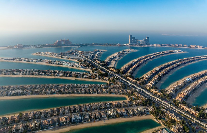 Incendiu cu patru raniti pe insula artificiala Palm Jumeirah din Dubai, in contextul escaladarii tensiunilor din Golf