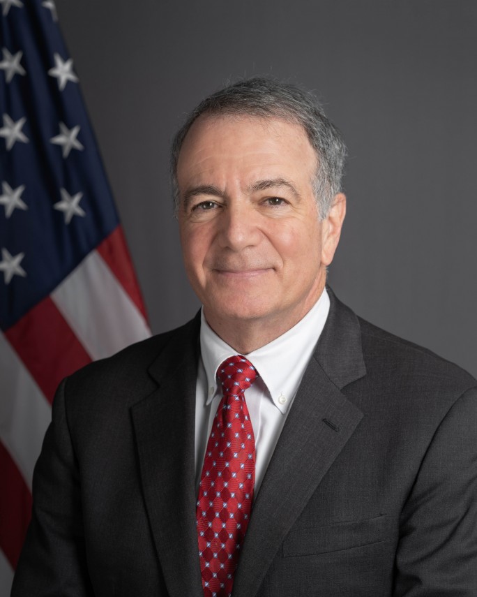 foto darryl nirenberg si a prezentat scrisorile de acreditare la palatul cotroceni incepand oficial mandatul foto darryl nirenberg si a prezentat scrisorile de acreditare la palatul cotroceni incepand oficial mandatul